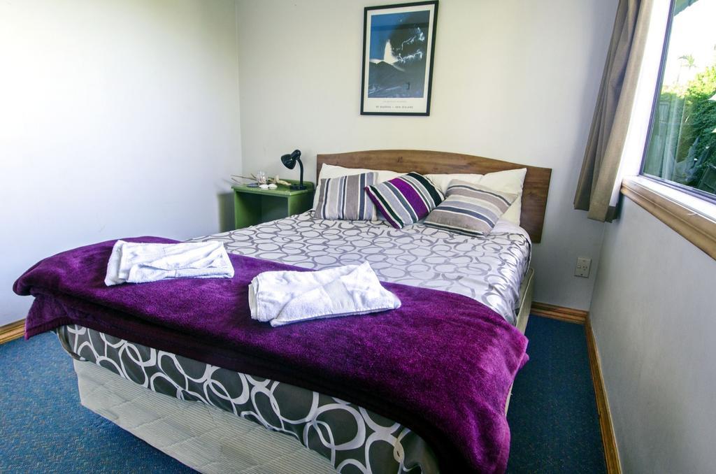 Rainbow Lodge Backpackers Taupo Room photo